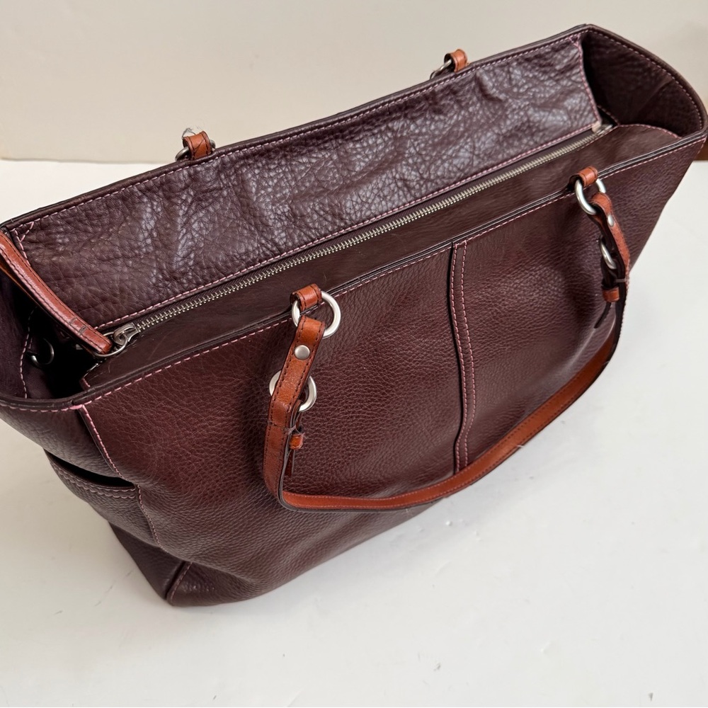 π Coach X-Large Chelsea Brown Pebbled Leather Tote - G063-F10026 - Picture 9 of 16